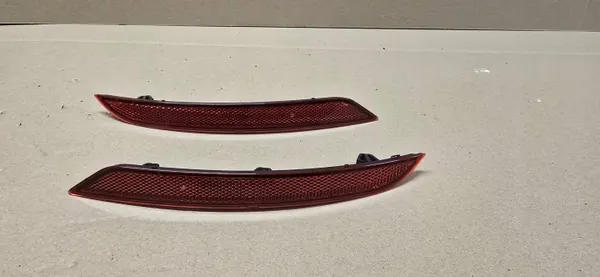 Réflecteur de pare-chocs arrière SEAT OEM 5FE945105A/5FE945106A image 2