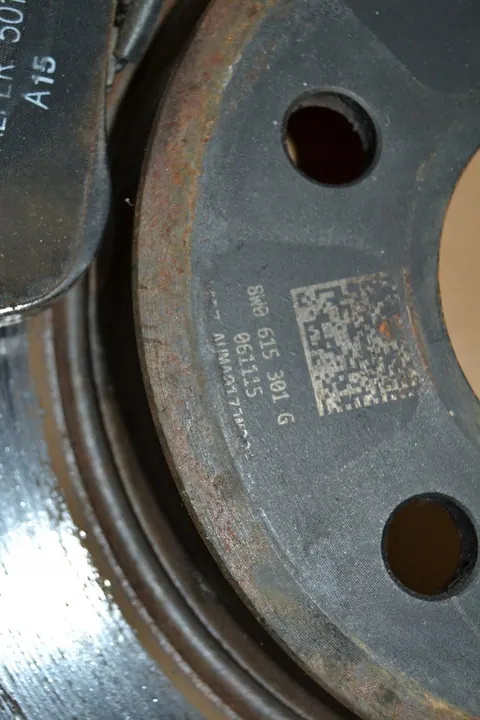 Conjunto de Discos e Pastilhas de Freio Audi A4 B8 A5 8T OEM image 4