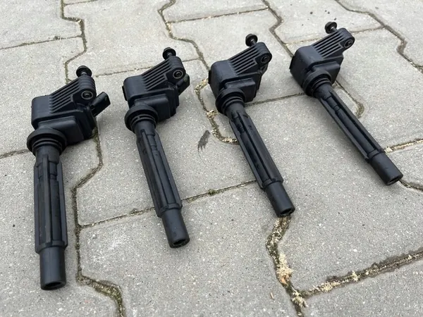 ALFA ROMEO STELVIO 2.0 TURBO Bobina de ignição 50050430 image 2