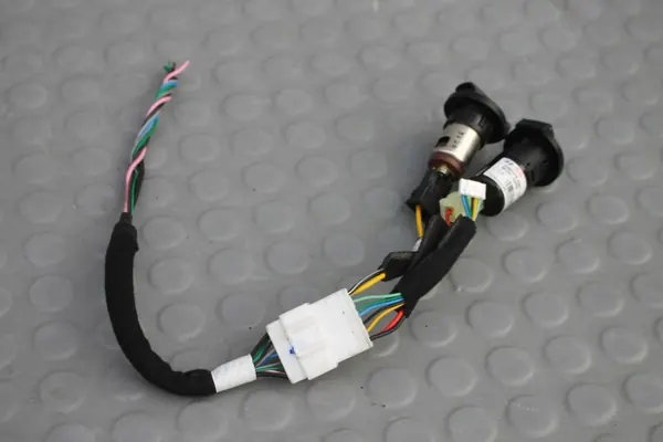 Enchufe 12V OEM 96125-D3000 para Hyundai Kona 17-23 image 3