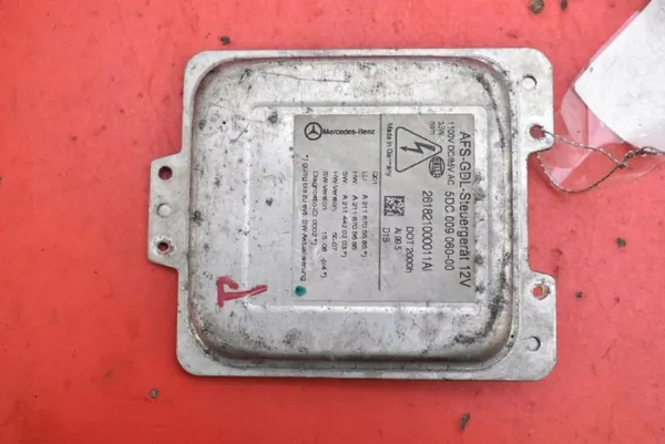Balasto Xenon OEM 5DC009060-00 Lado Derecho Mercedes image 3