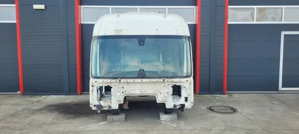 Cabina Renault Gama T Range C K Euro 6 - OEM Usado image 3