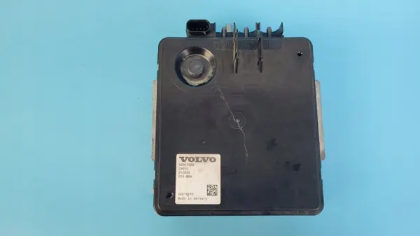 Volvo XC60 II Batterieladegerät-Modul OEM 32301022 image 10