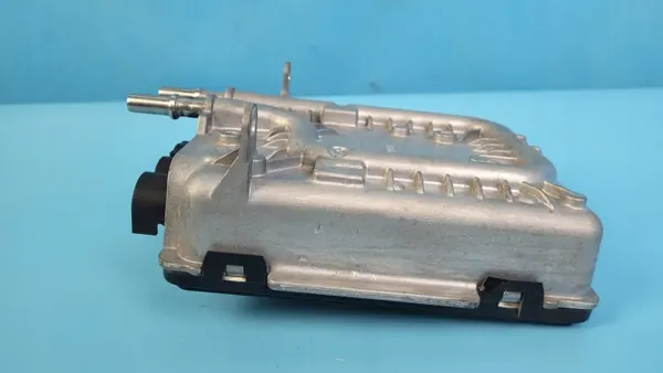 Volvo XC60 II Batterieladegerät-Modul OEM 32301022 image 5