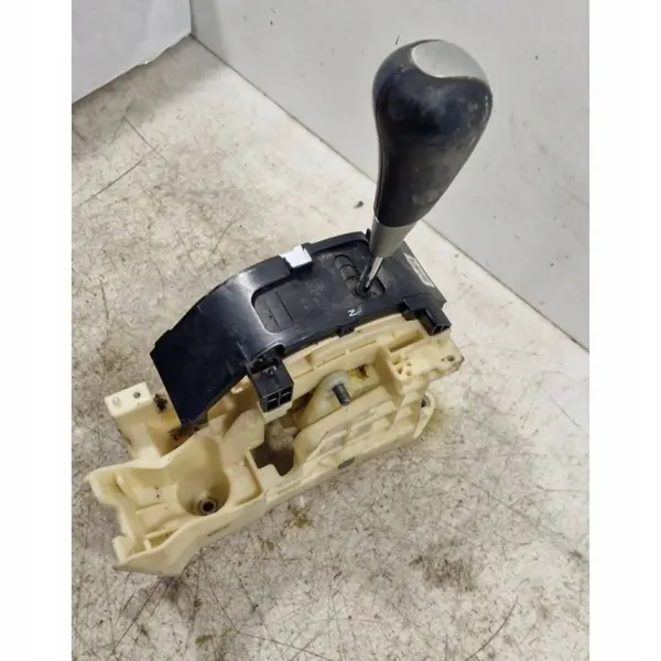 Levier de vitesses OEM 467002BXXX pour Hyundai Santa Fe image 4