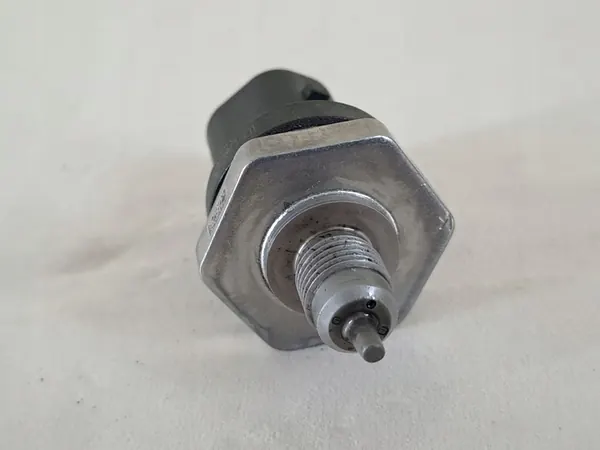 Oil Temperature Sensor 2.0 TDCi Ford Mondeo V MK5 2017 image 4