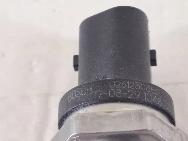 Oil Temperature Sensor 2.0 TDCi Ford Mondeo V MK5 2017 image 6