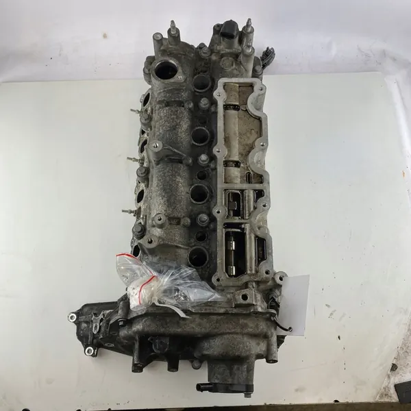 Engine Head + Camshafts Jaguar Land Rover Evoque 2.0D OEM image 2