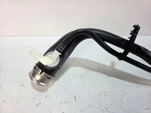 Pescoço de enchimento diesel BMW X7 G07 LCI OEM 5A343A0 image 3
