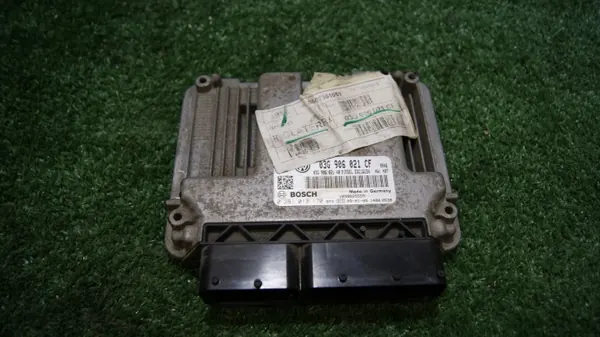 Motorcomputer OEM 03G906021CF voor Volkswagen EOS image 2