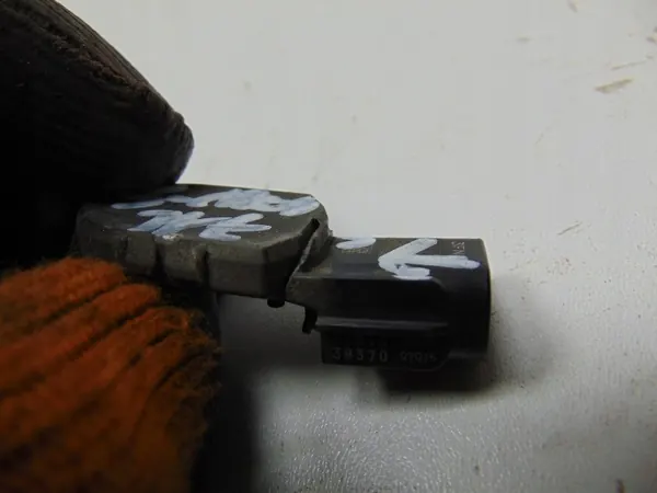 Sensor de aparcamiento trasero OEM 61M10-38370 Suzuki SX4 S-Cross image 5