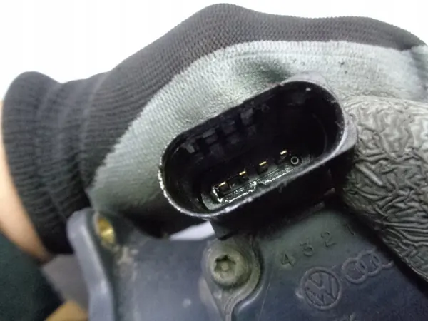 Luftmengenmesser VW GOLF IV 1.6 OEM 06A906461E image 4