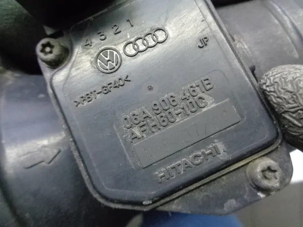Luftmengenmesser VW GOLF IV 1.6 OEM 06A906461E image 5
