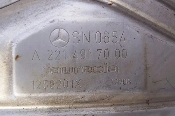 Rechter uitlaatdemper OEM A2214917000 - Mercedes W221 image 5