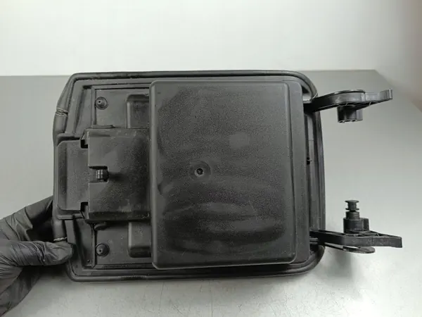 Jeep OE FOB48825 Console armsteun voor Grand Cherokee 2022 image 8