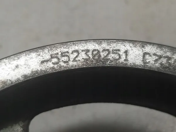 OEM 55230251 Kampiakselin hihnapyörä 0.9 TwinAir moottorille image 7