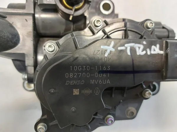 Boîtier de thermostat Nissan OEM 10G30-1163 - Occasion image 3