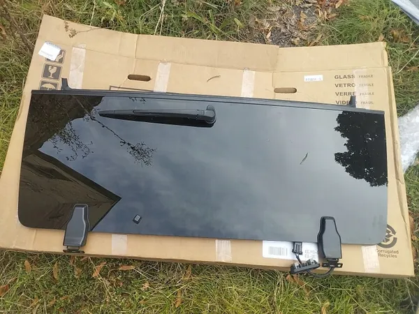 Vitre arrière OEM Szyba tylna Jeep Wrangler JL 2018+ image 2
