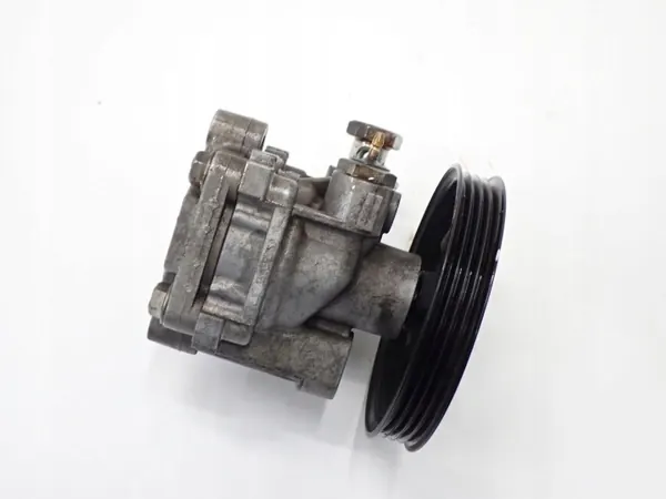 OEM 64J0 KYB ohjauspumppu Suzukille image 3