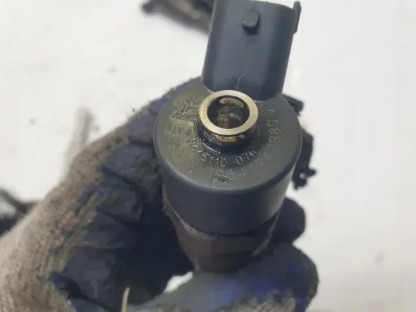 Inyector OEM 9641742880Y para Peugeot 2.0 HDI image 4