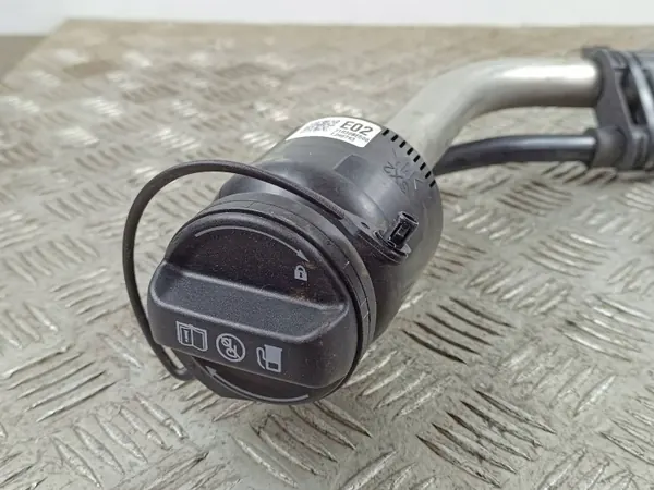 Hyundai Kona II tankdop OEM 31030BE500 image 4