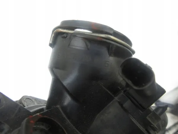 MERCEDES W204 W212 SLK 1.8 CGI Timing Cover Thermostat Housing image 8