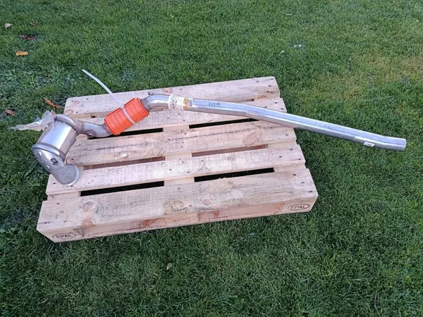 VW Golf VII 7 R 2.0 TSI Catalytic Converter 5Q0131701P image 5