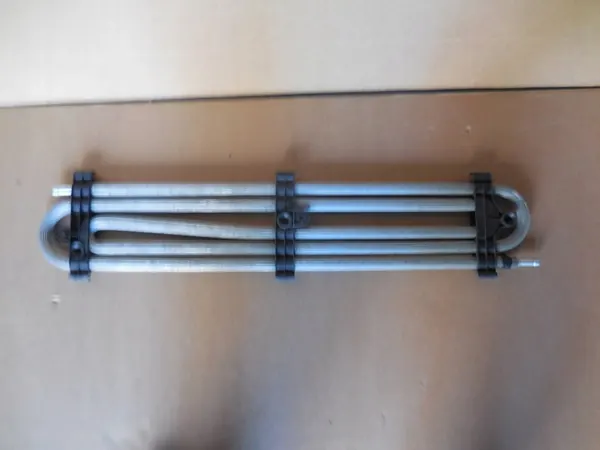 Refroidisseur de carburant Audi A4 A5 8K0203572B image 1