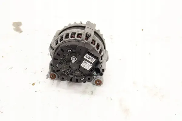 VW PASSAT B8 ALTERNATOR 140A OEM 05L903026B image 3