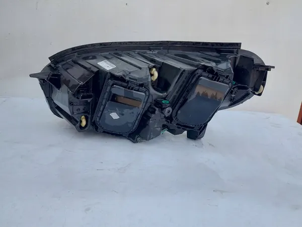 Oikea Etuvalaisin Peugeot Expert III 2016-2023 Xenon image 4