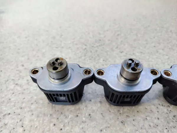 Sensor de Posição da Árvore OEM 31480174 Volvo image 3