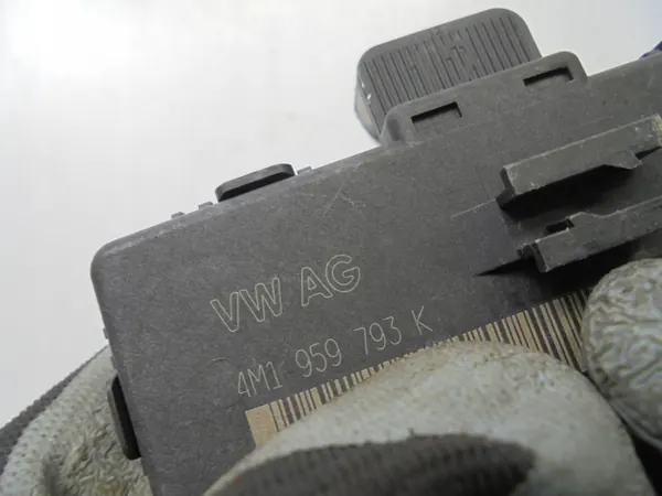 Audi deurregelmodule OEM 4M1959793K - Gebruikt image 4