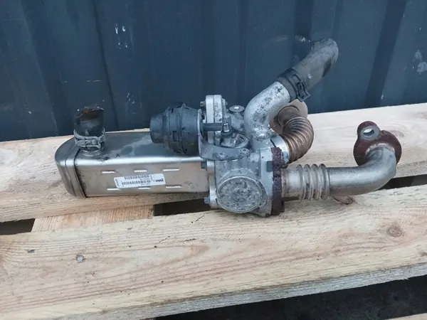 Pathfinder III R51 Navara 2.5 D40 Enfriador de Escape 14735-5X00B image 2