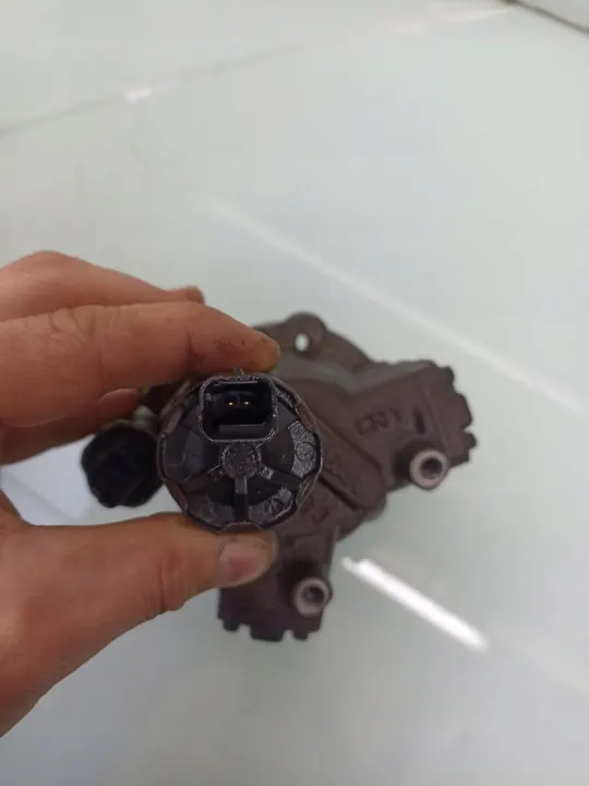 OEM 4M5Q9B395AF Inspuitpomp voor Ford image 7