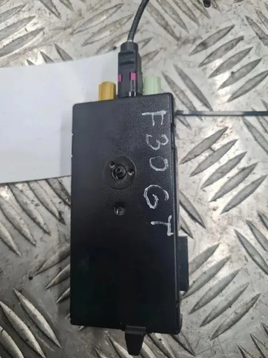 Amplificateur d'antenne BMW OEM AV923117906 pour Série 3 GT image 4