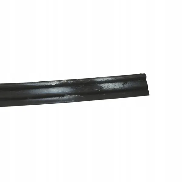 VW Scirocco Mk3 Ovensulje OEM 1K8837716B Etu Oikea image 3