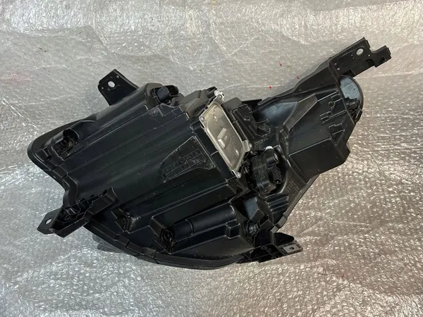 Oikea etuvalaisin Renault Captur II 260104525r image 3