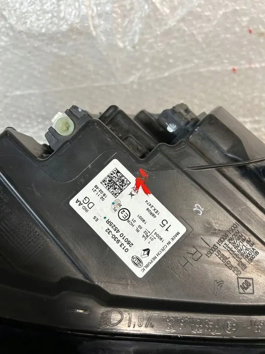 Oikea etuvalaisin Renault Captur II 260104525r image 5