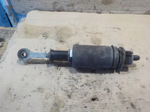 Support de cabine droit OEM CB0172 pour Scania R image 4