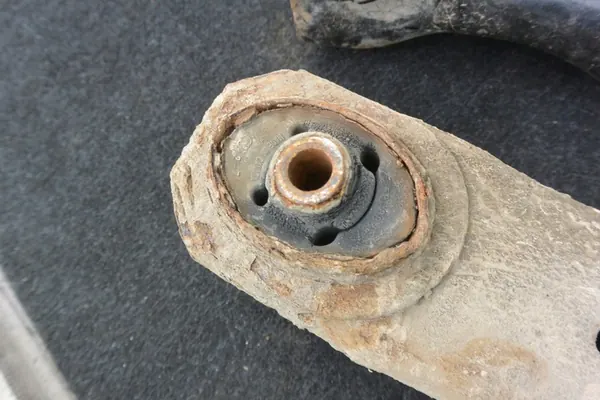 Braccio di Controllo Inferiore Anteriore Jeep Grand Cherokee WJ OEM image 4