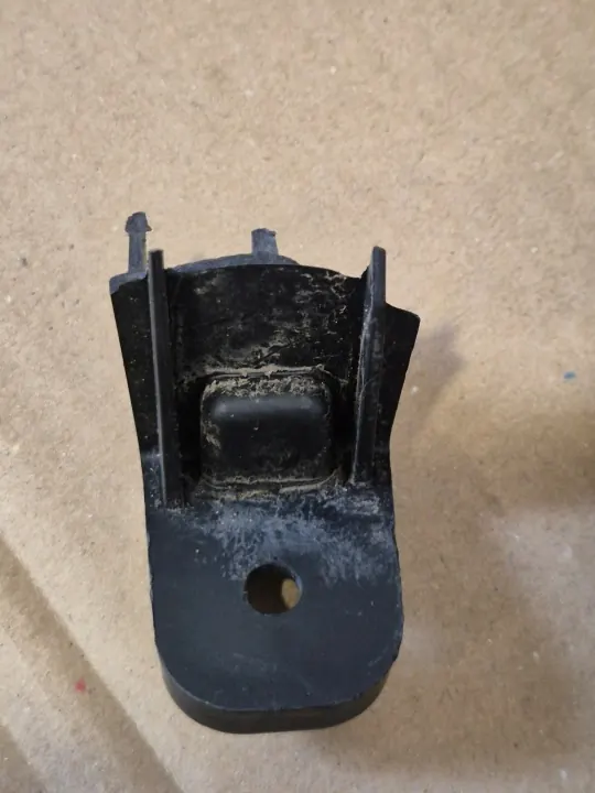 Faro Halógeno Izquierdo Kia Ceed 3 OEM 92201J70 image 7