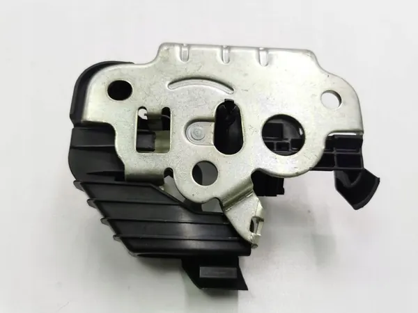 Audi A6 C7 2011 Baklucka Lås image 5