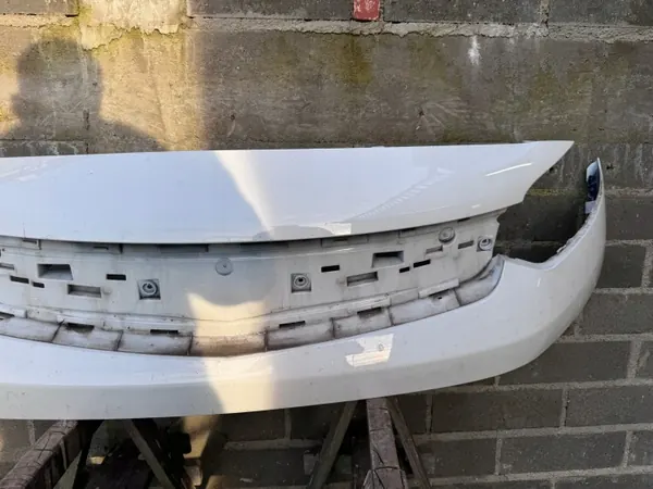 Opel OE Etupaneeli OEM VIVARO C ZAFIRA D - Käytetty image 4