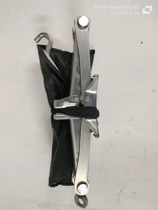 Chave de Roda Toyota Auris E15 OEM - Ferramenta Macaco image 2