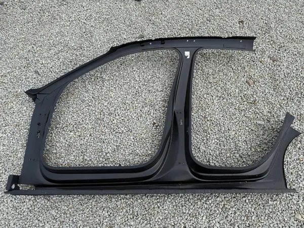 OEM SŁUPEK PRÓG POSZYCIE RAMA PRAWY AUDI A3 8Y image 5