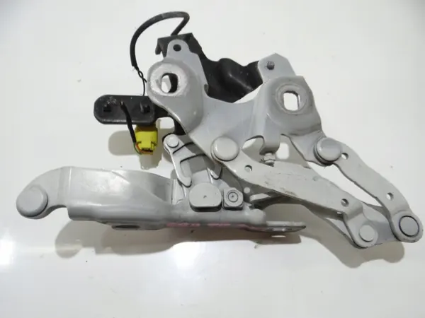 Rechte Motorhauben-Pyrotechnikscharnier OEM 7289994 BMW E88 image 2