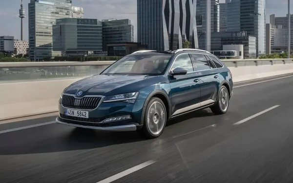 SKODA SUPERB 3 FL 1.4 E-HYBRID 115KW 2021 DÖRRLÅS 5TA839016M image 7