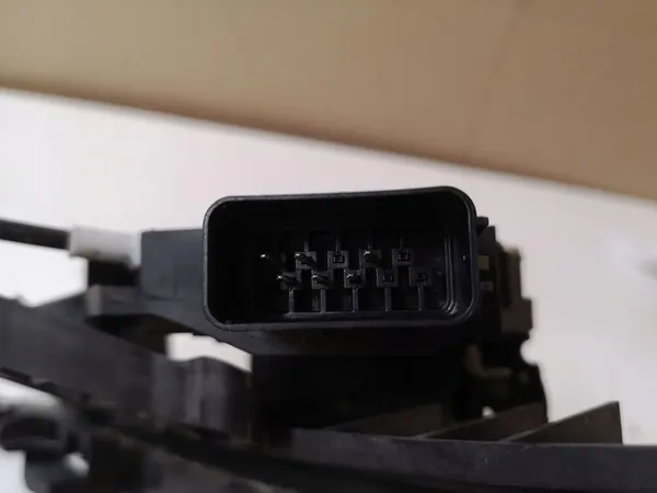 Vordertürschloss rechte Seite Ford Focus C-MAX image 3