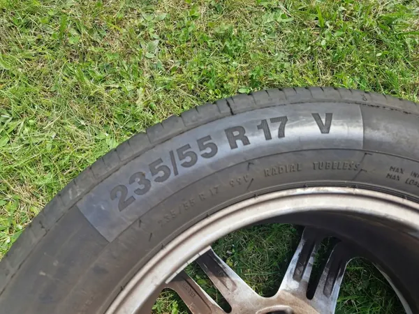 Talvirenkaat 225/55/17 Continental TS850P Pari image 3