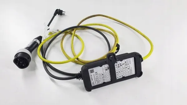 BMW OEM 68186220 Akkulaturikaapeli X1 F48 Hybridille image 6